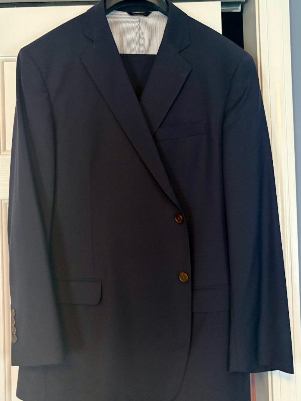 Brooks Brothers Classic Men's 2-Piece Suit Set